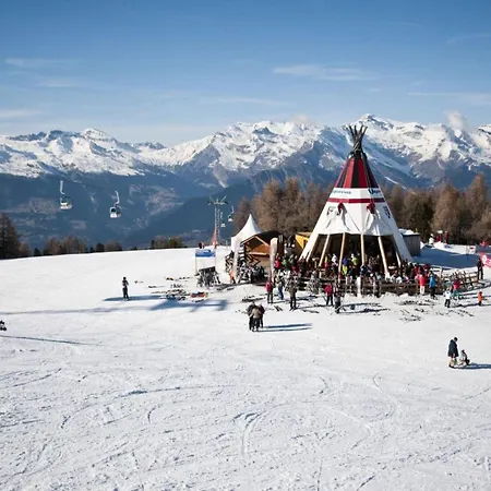 Chalet Near Le Bouvere Waterpark Veysonnaz